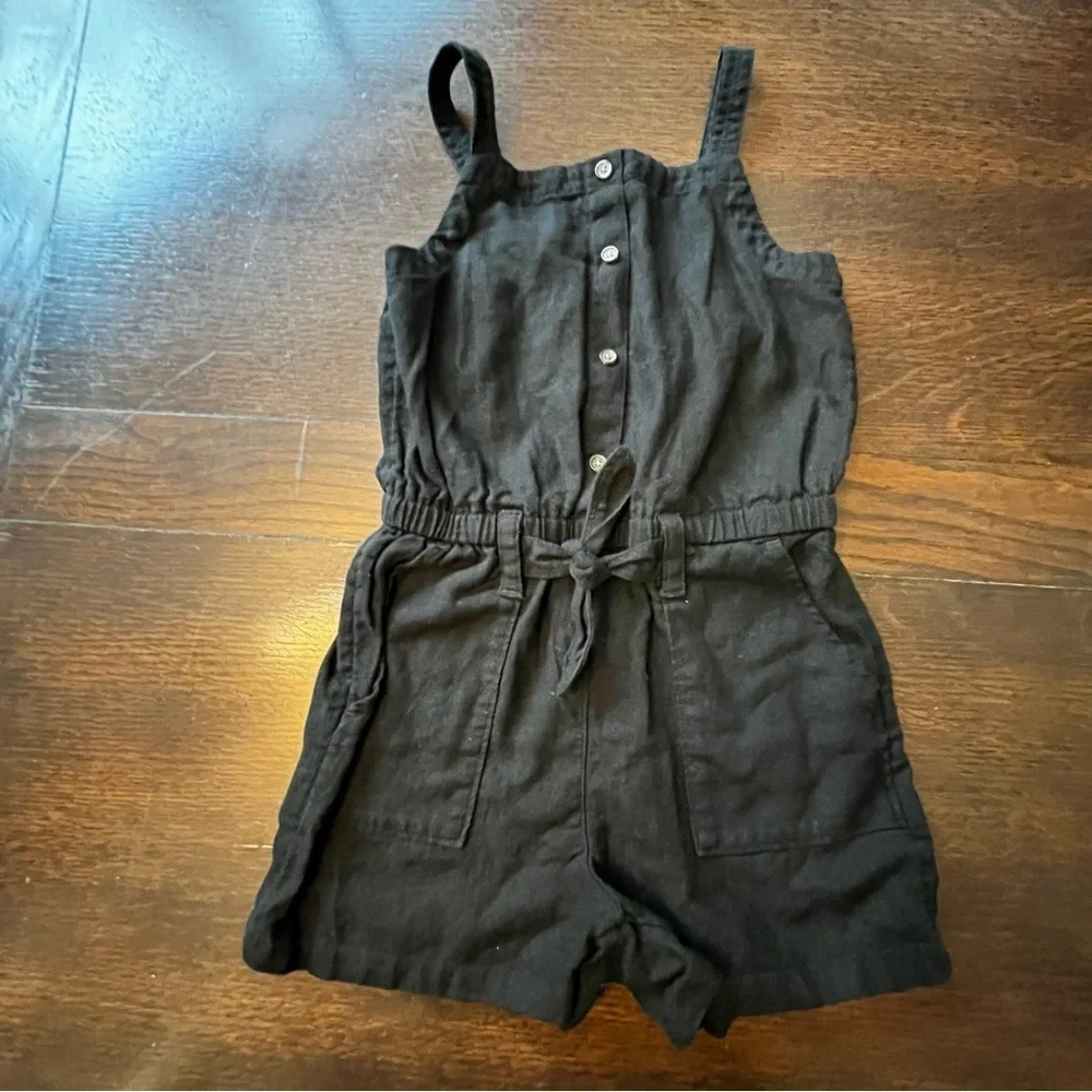 Old Navy Black Linen Girls Romper size small (6-7)